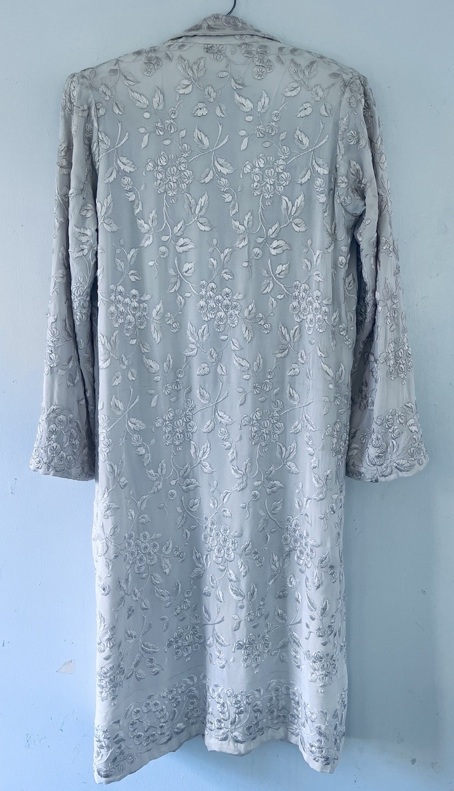 1920s Art Deco Vintage Embroidered Blush Silk Coat Attributed To House Of Lanvin