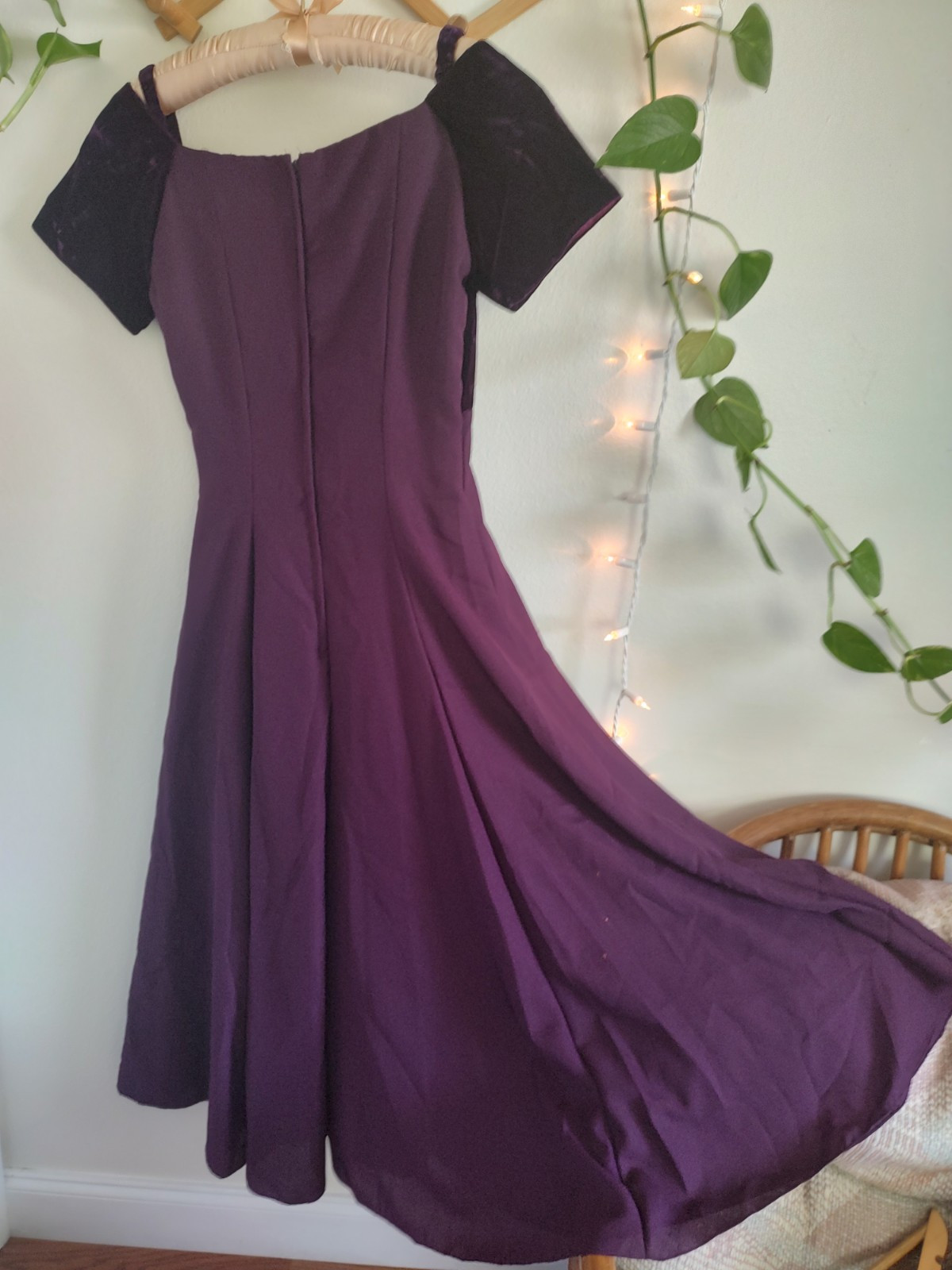 VTG 1994 Formal Gown Size S Burgundy Velvet Crepe Holiday Party Whimsigoth Vampy