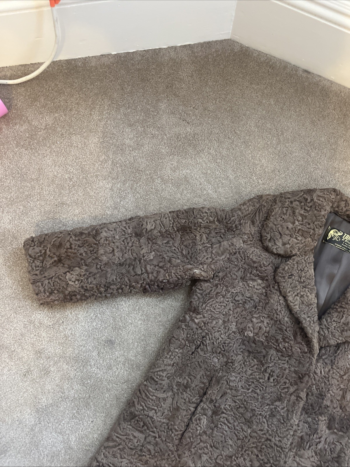 Vintage Karakul Lamb Toronto Furs Brown Coat K. Bouyotonoulos Athens Greece M/L