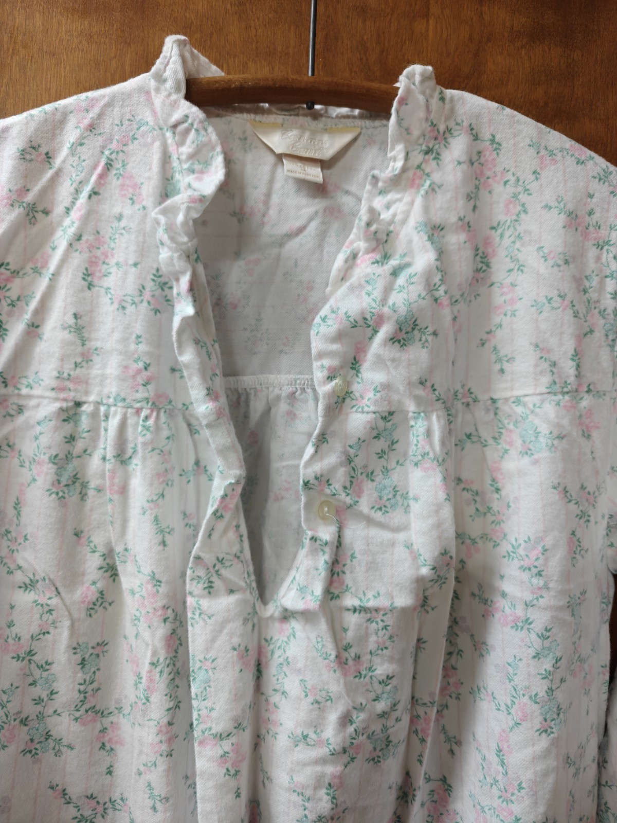 Vintage Carriage Court Robe/Nightgown Medium Ruffled Cottagecore Cotton Flannel