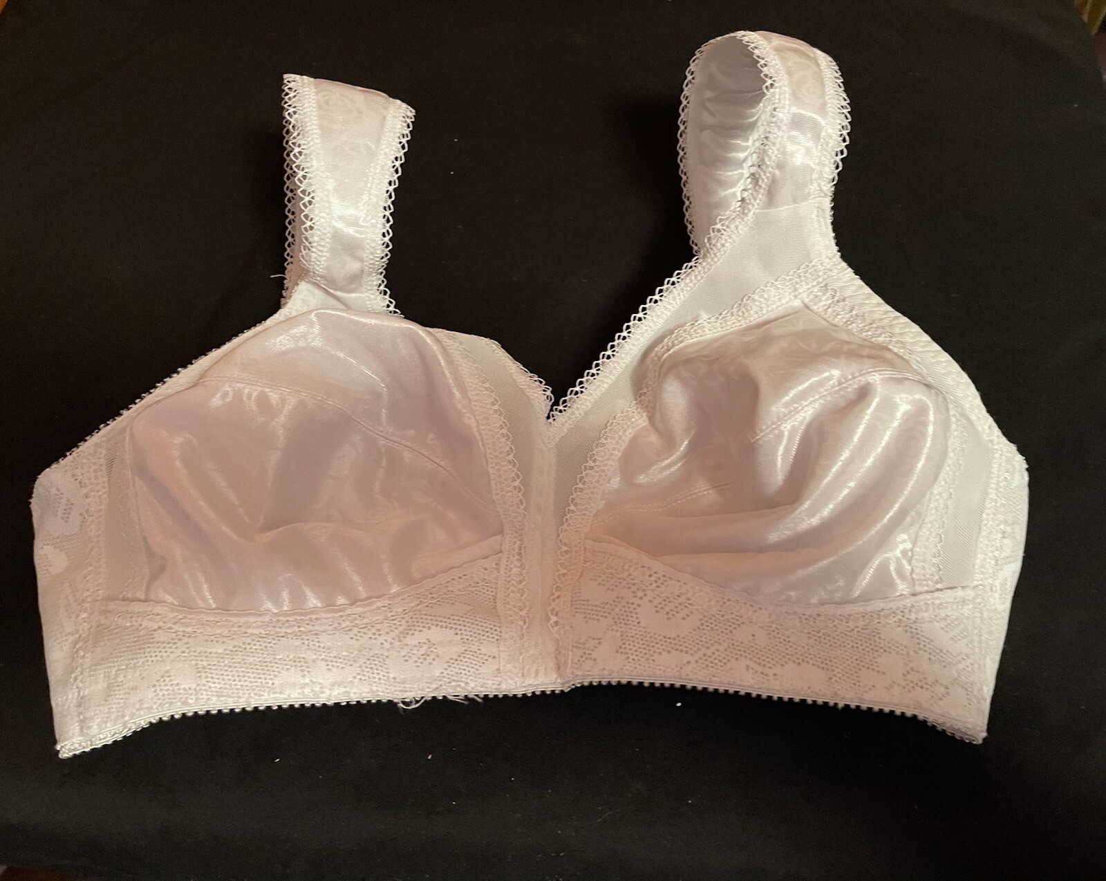 VINTAGE PLAYTEX 18 HOUR BRA! 36 B