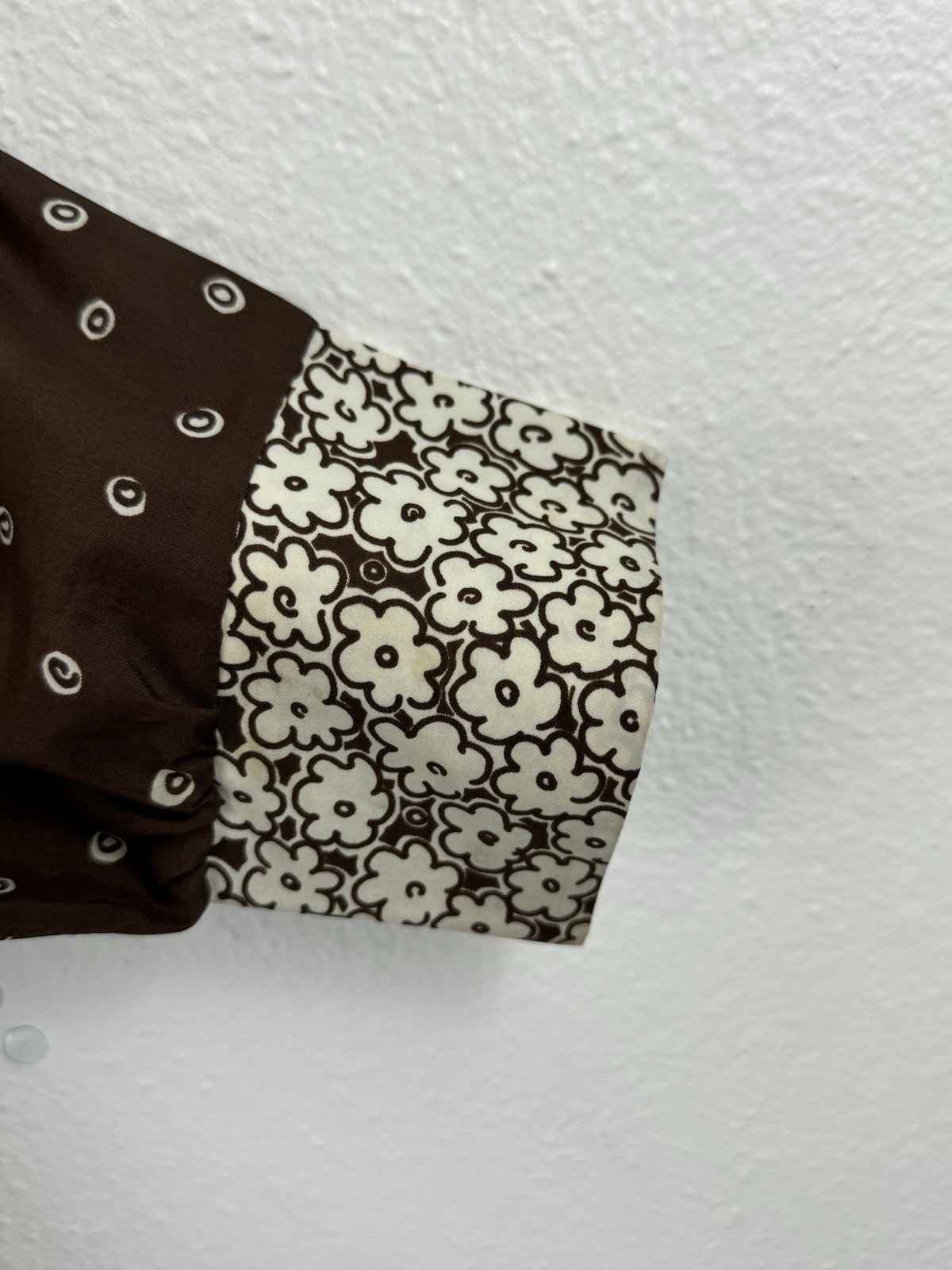 Vintage 1970s Blousemaker Lady Arrow Brown Floral Button Up Shirt