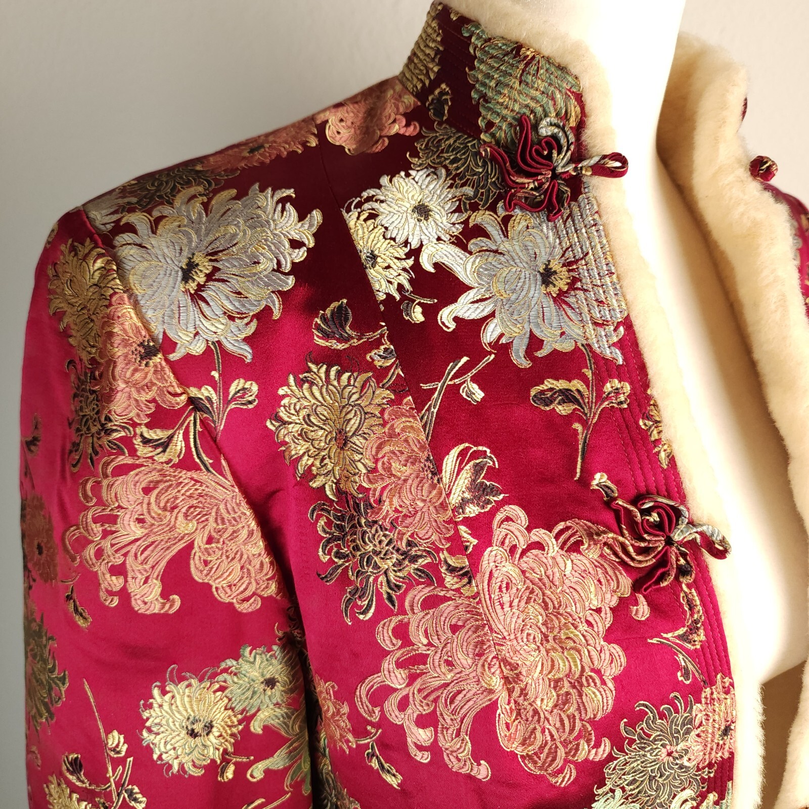 Vintage 70s Asian Mandarin Sherpa Lined Jacket Coat Silk Burgundy Chrysanthemum