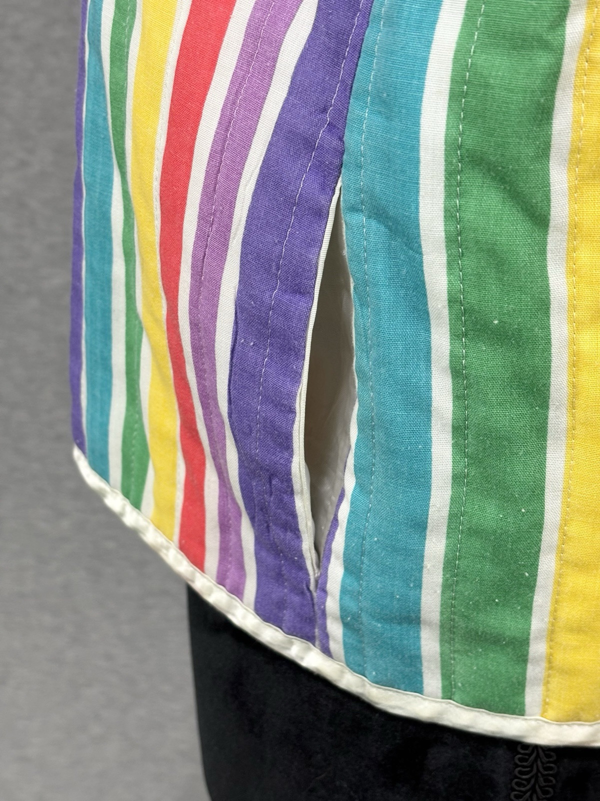 70s Quilted Rainbow Jacket Size Small Open-front Colorful Pride Vintage Pockets