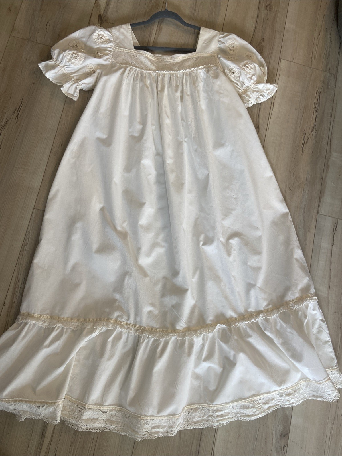 Victorian Morning Lg Cottagecore Lace trim Nightgown/dress Flowy 100%cotton
