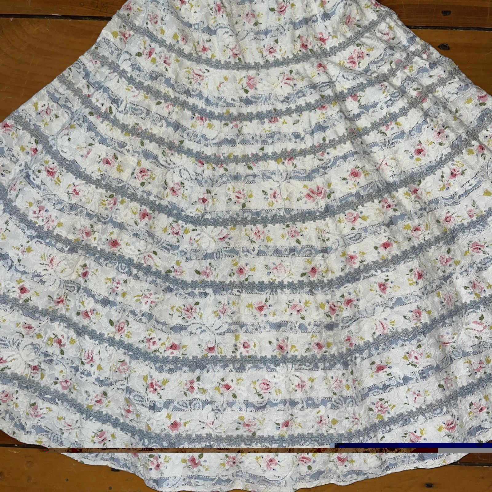 Vintage 1950s Floral Dress Lace Overlay Cotton Full Skirt Pinup VLV New Look XS