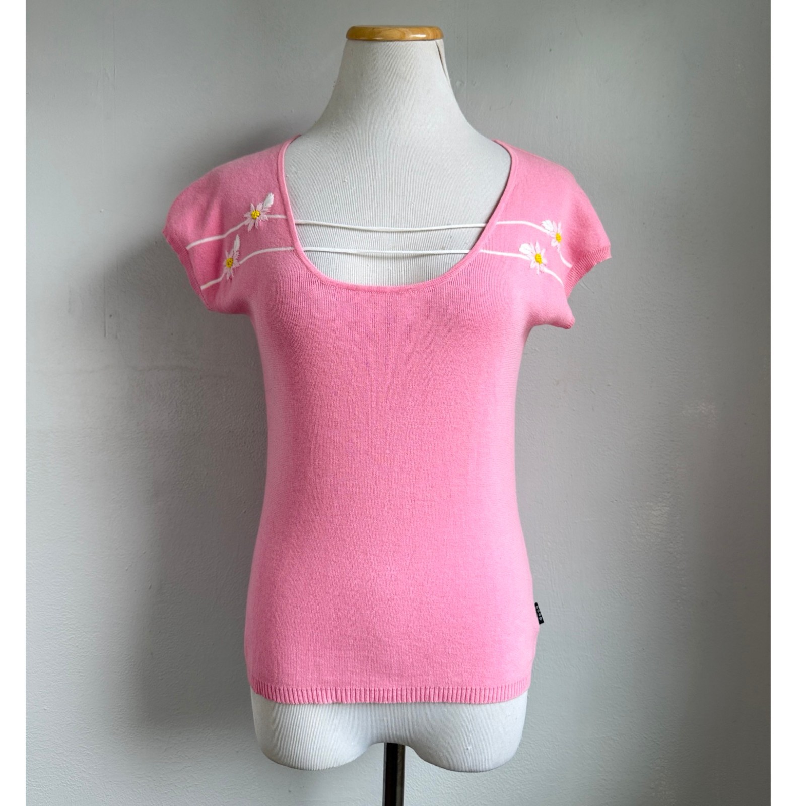Vintage Knit Silk Beaded Floral Embroidery Top Size Small/Medium Pink Shirt 90s
