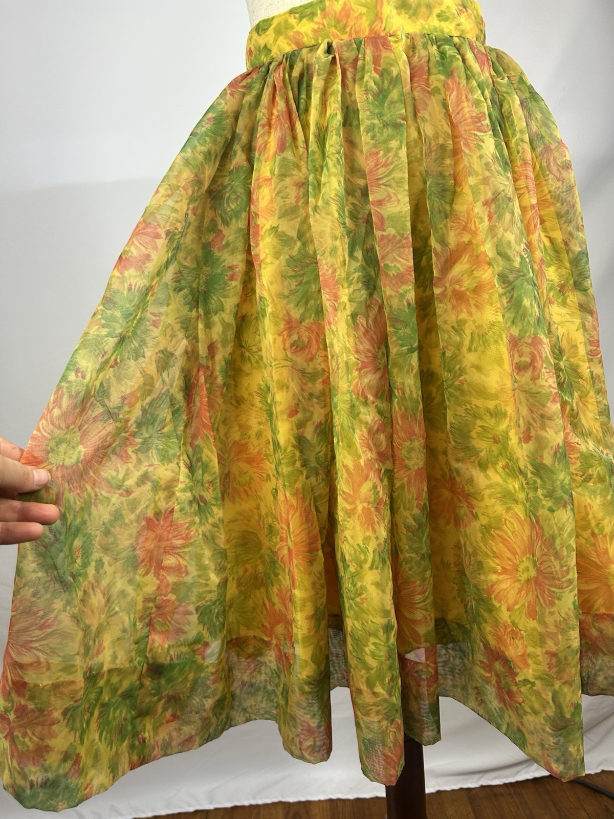 Vintage 1950’s Floral Chiffon Circle Skirt Gale & Gale Modern Jr. Fits 23” Waist