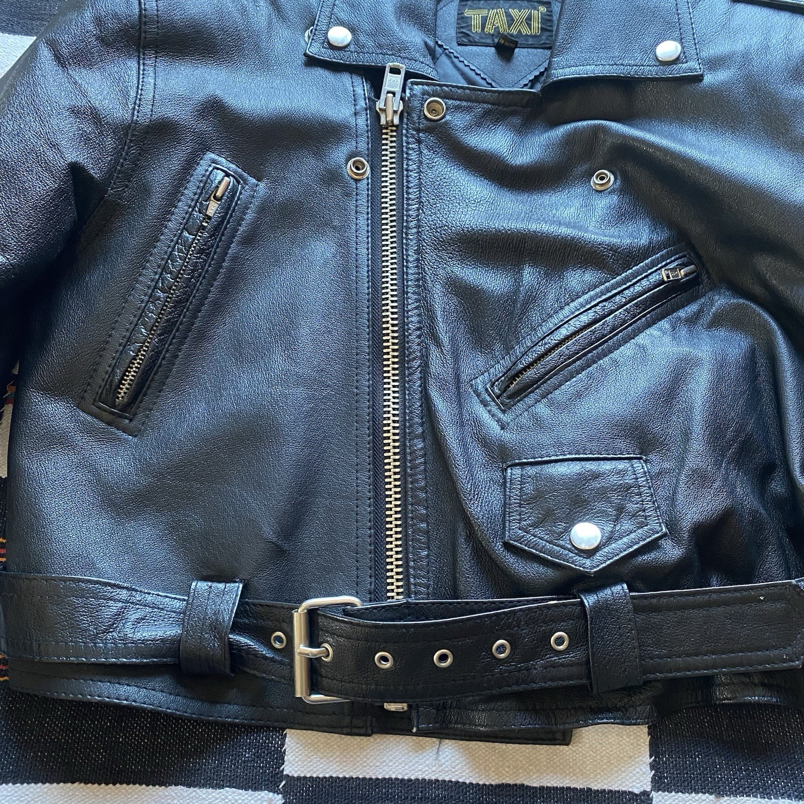 Vintage Taxi 80’s Leather Cropped Jacket. Biker Core. Motorcycle. Unisex. Large.