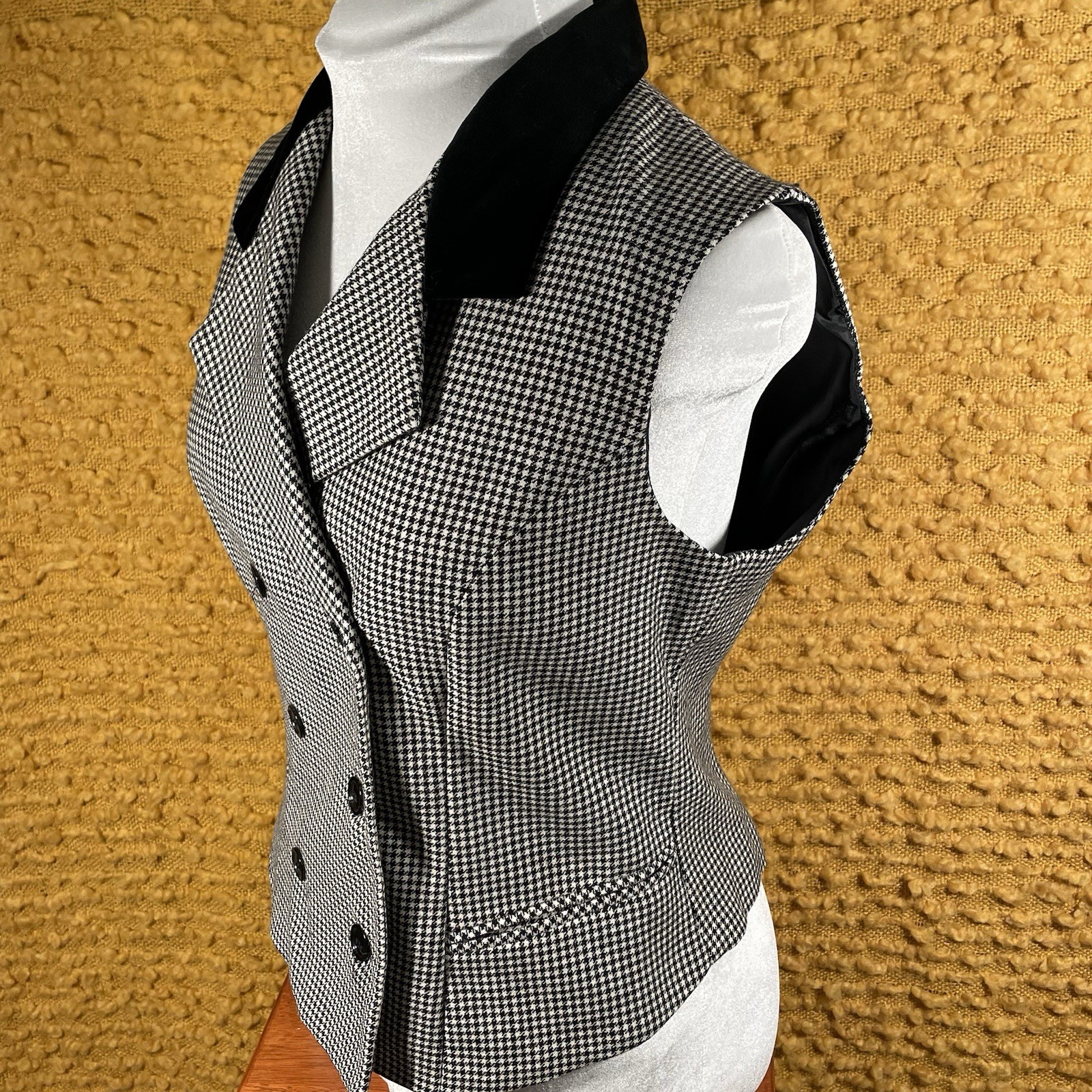 Vtg Alanni by Donnybrook Vest Dbl Breasted Wool Houndstooth Black Velvet Collar