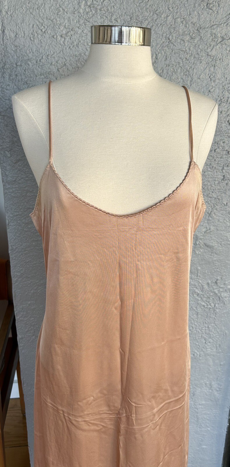 Vintage VANITY FAIR Long Maxi Full Slip Dress 34, Nude Color Nylonn made in USA