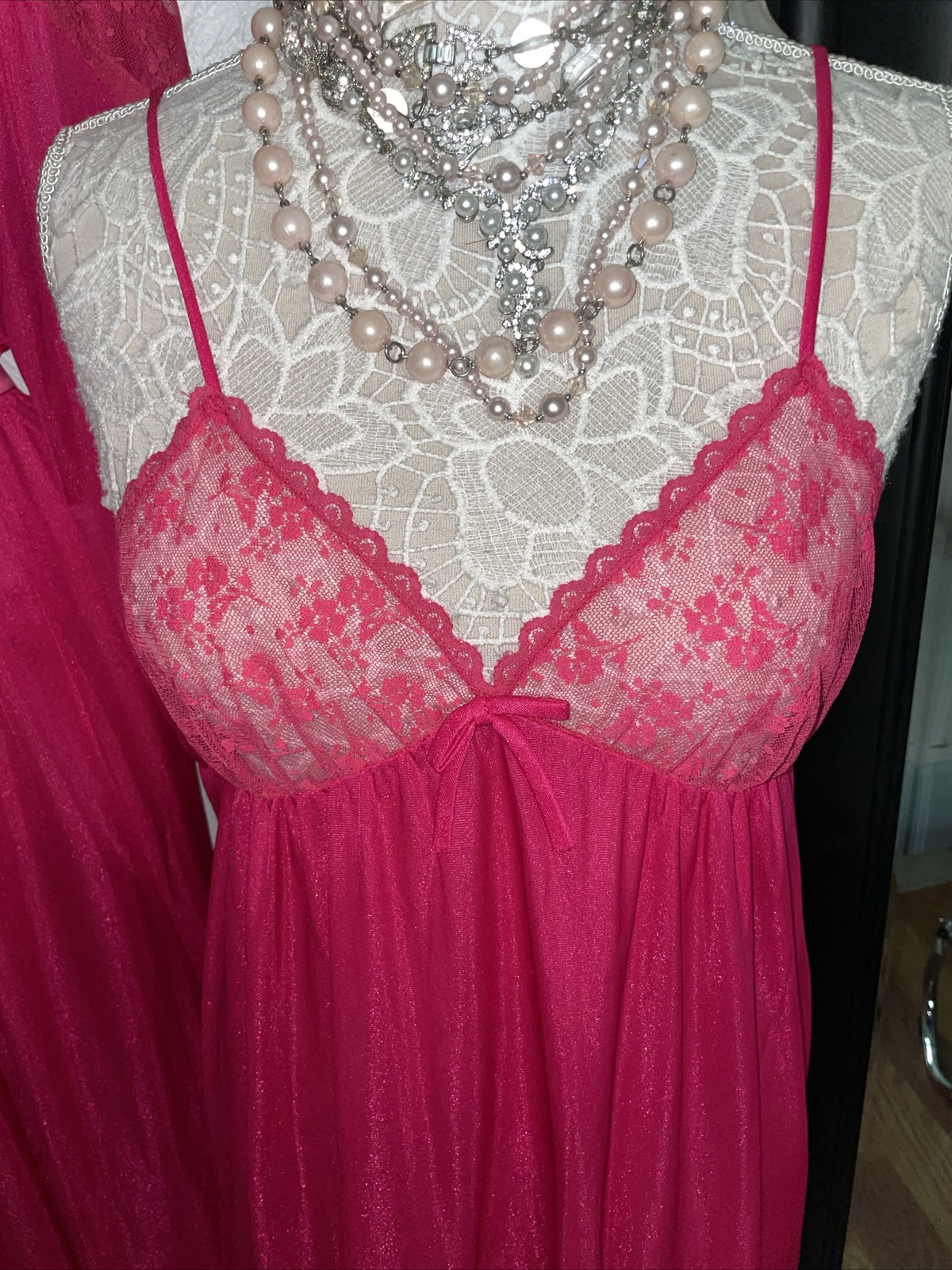 PARAMOUNT Nylon Peignoir Robe & Nightgown Set Gown Pink Lace Woman’s Vintage