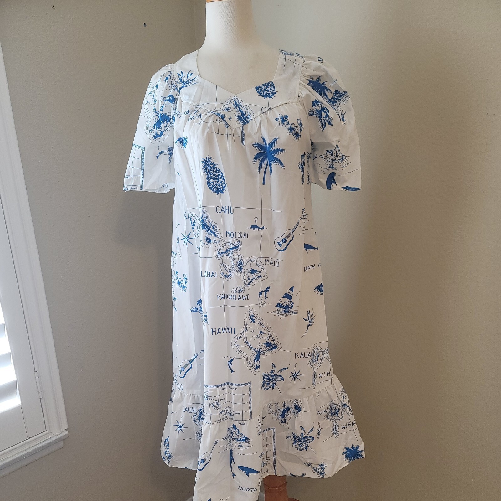 Vintage HOOKANO Hawaiian Dress Size S
