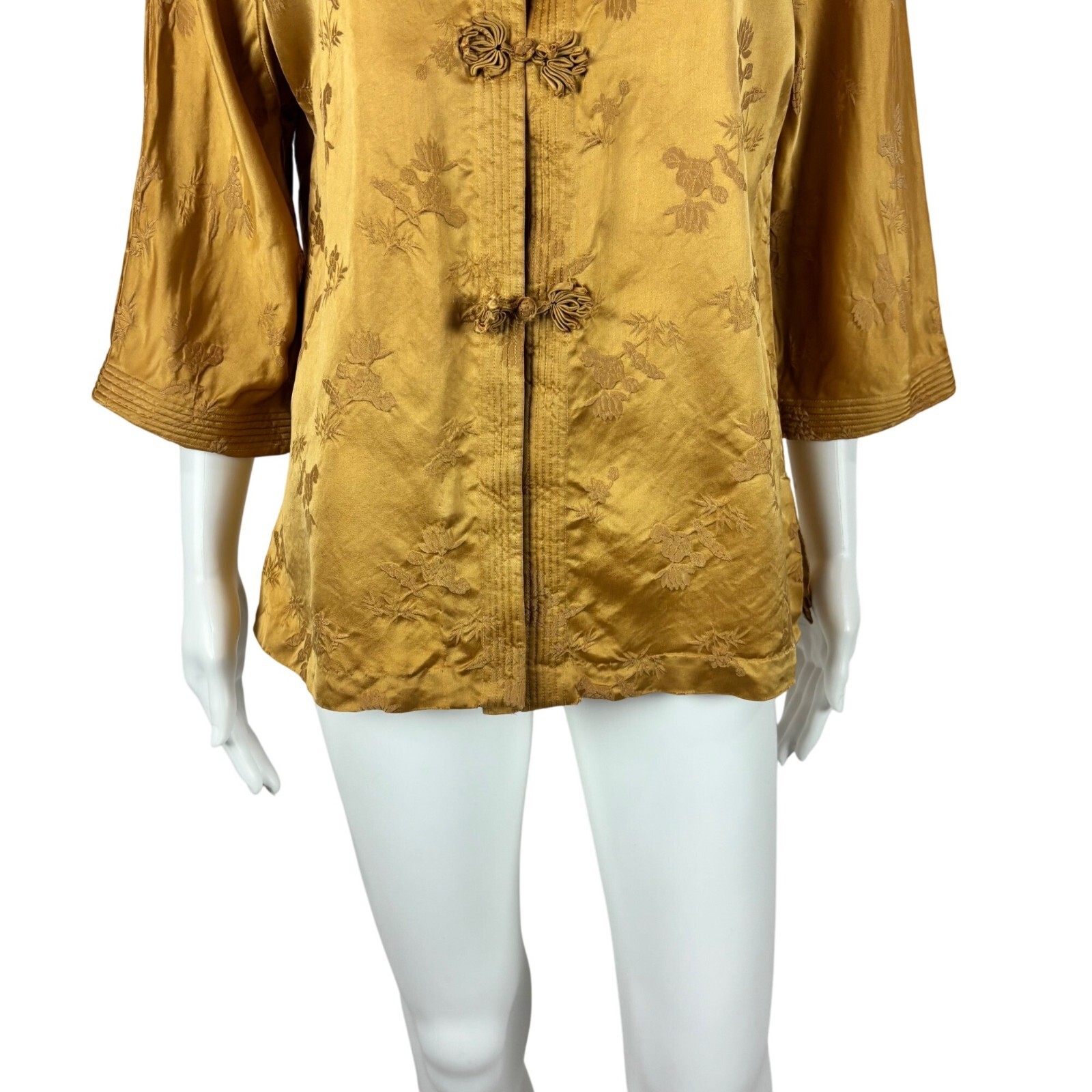 Vintage 70s Cheongsam Jacket Women’s Small Gold Floral Jacquard Frog Closures Dy