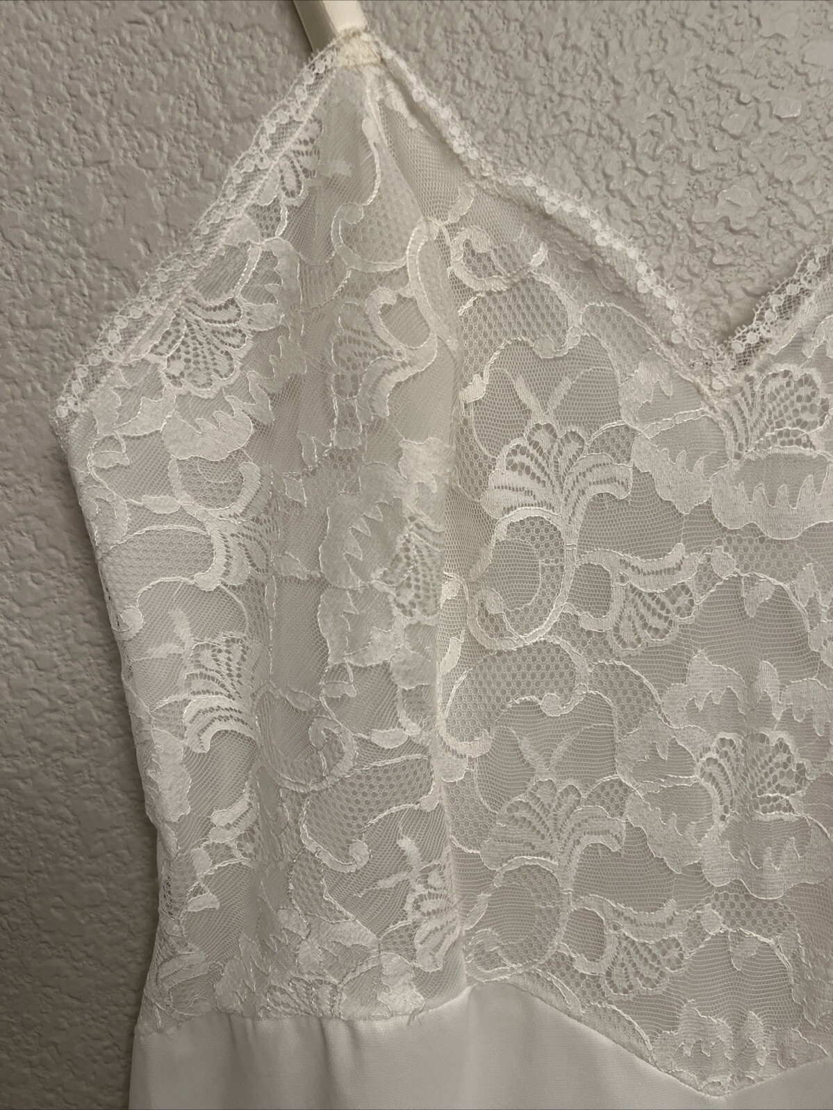 Vintage Lingerie Dress Slip Exquisite Lace Knee Length Ivory Quiet Luxury USA 34