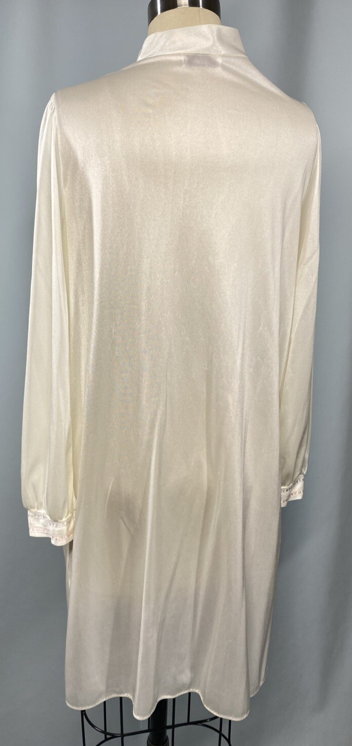 Vintage Nightgown SIZE SMALL white nylon short THE FASHION PLACE SEARS 70s 80s