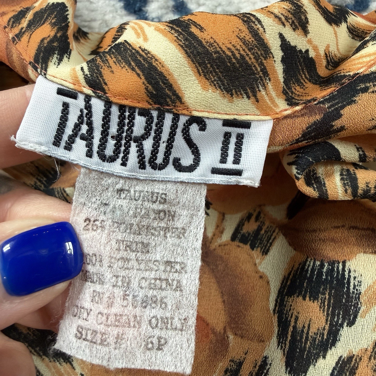 Vintage 80s/90s Taurus II Leopard And Rose Print Wrap Shirt Size M/L