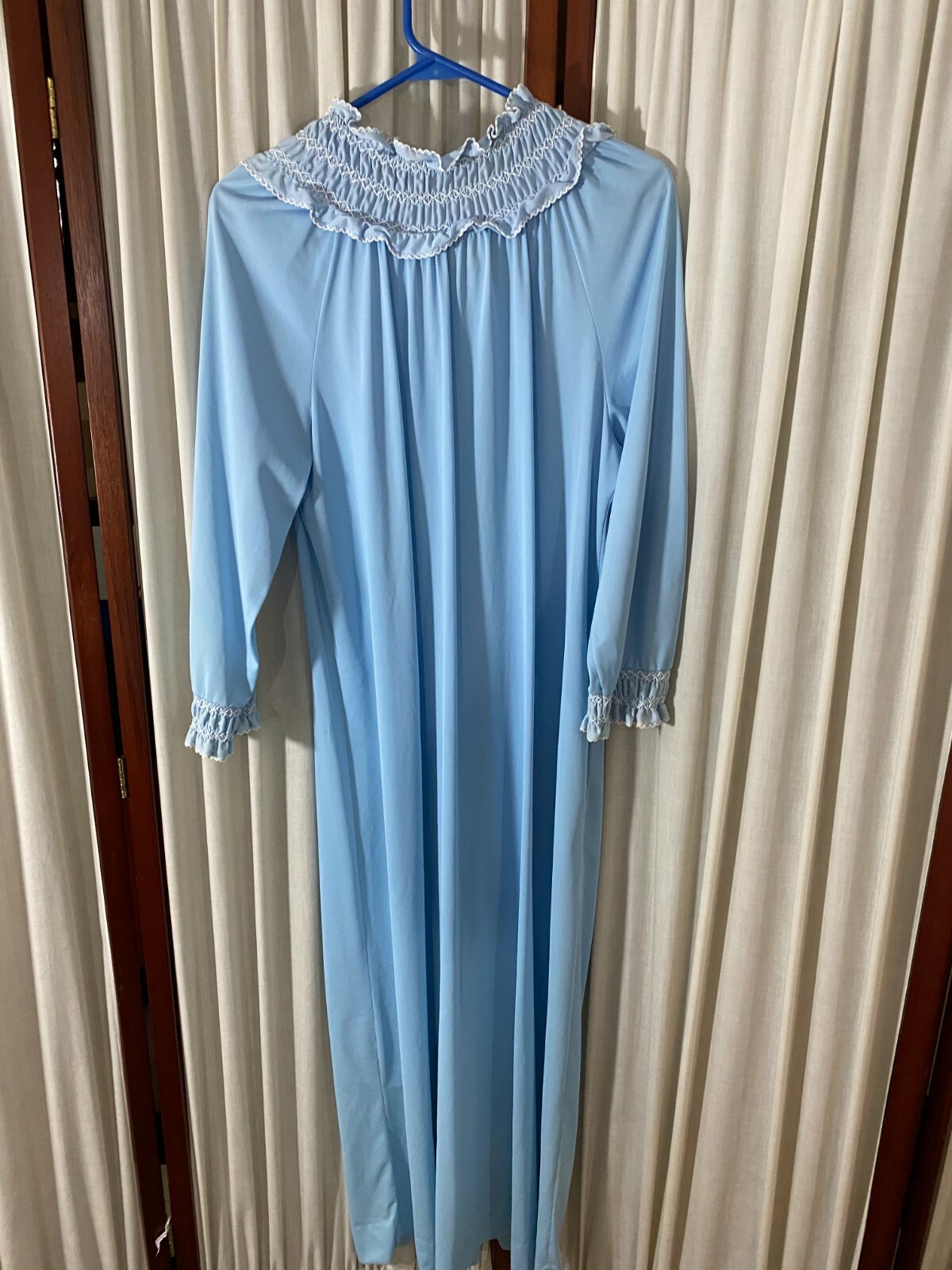 1970’s Robe -Gossard Loungewear- S-Light Blue w/Smocking/Ruffles-VG- PRETTY-SALE
