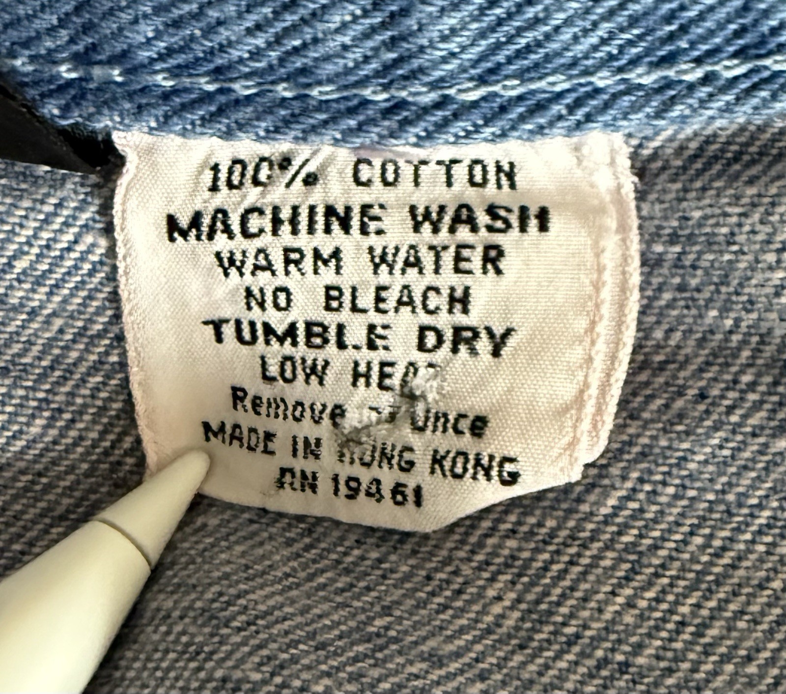 Vintage National Shirt Shops Jeans Machine Embroidered Eagle Jean 32×27 Raw Hem