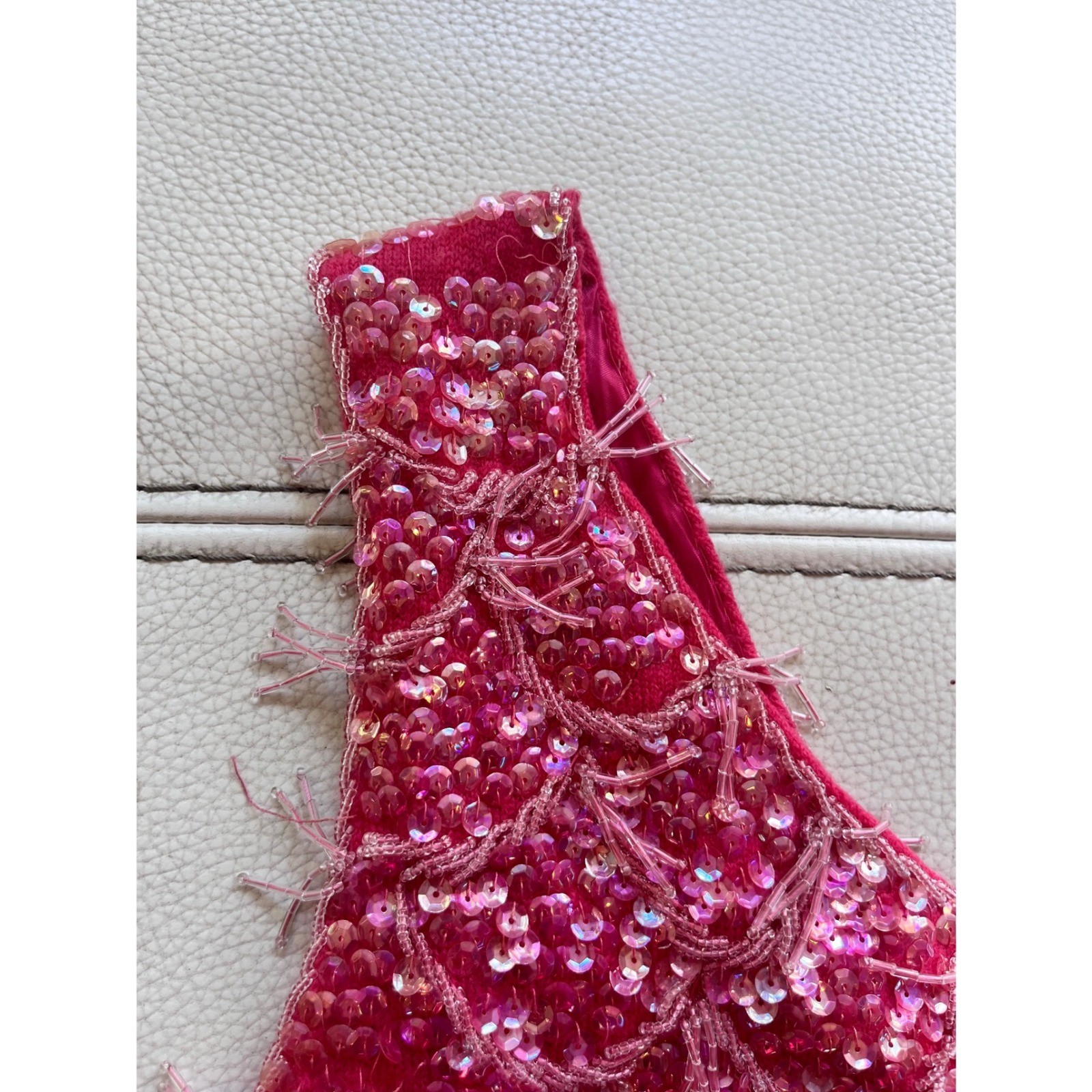 Sequin Tassel Zephyr Wool Vintage Med Hot Pink Mermaid Scale Beaded Tank Top