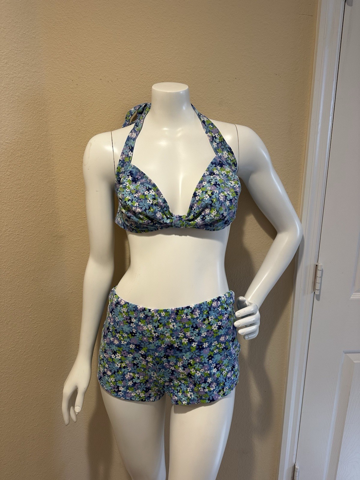 Vintage 90’s Bermuda Beachwear Floral Cotton Polyester Bikini Top Boy Shorts L
