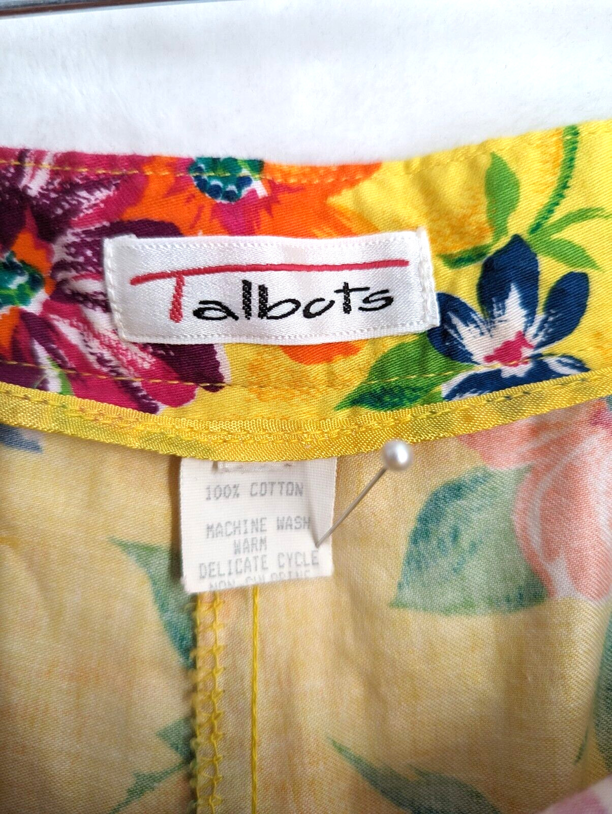 Talbots vintage women’s yellow floral cotton gaucho pants/ split skirt pockets