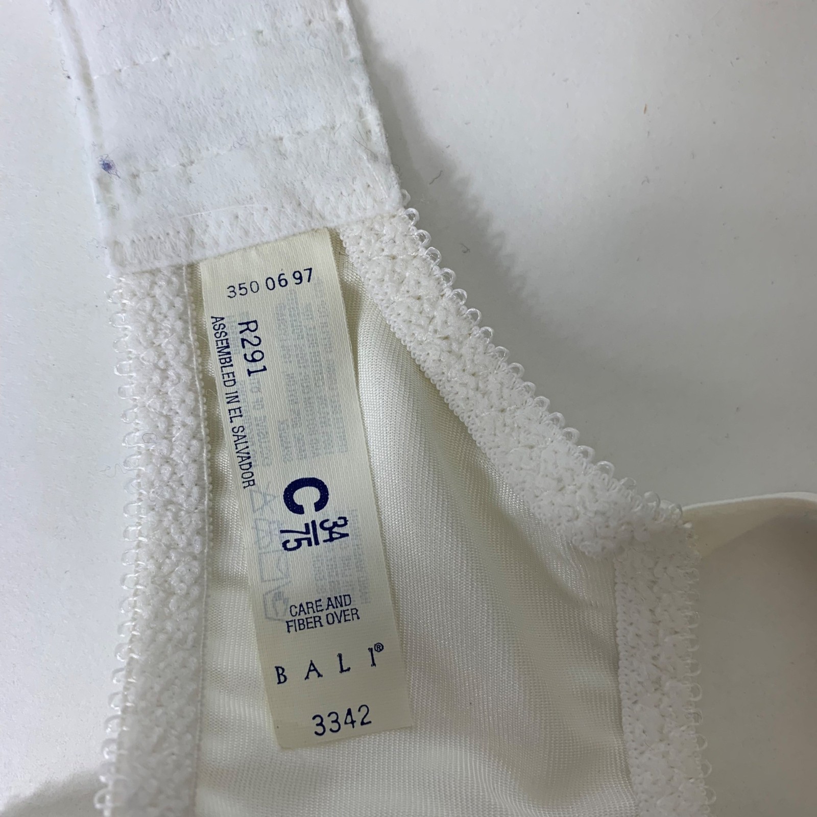 VTG 80s Bali Bra 34C White Satin Lace Underwire Sheer Romantic Bridal