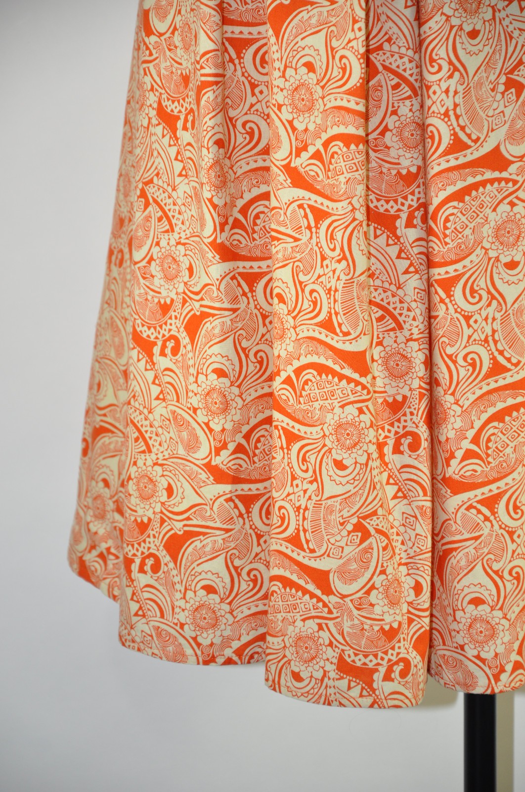 60s Vintage Orange Cream Cotton Floral Pleated Full Skirt Midi Day Dress Women S
