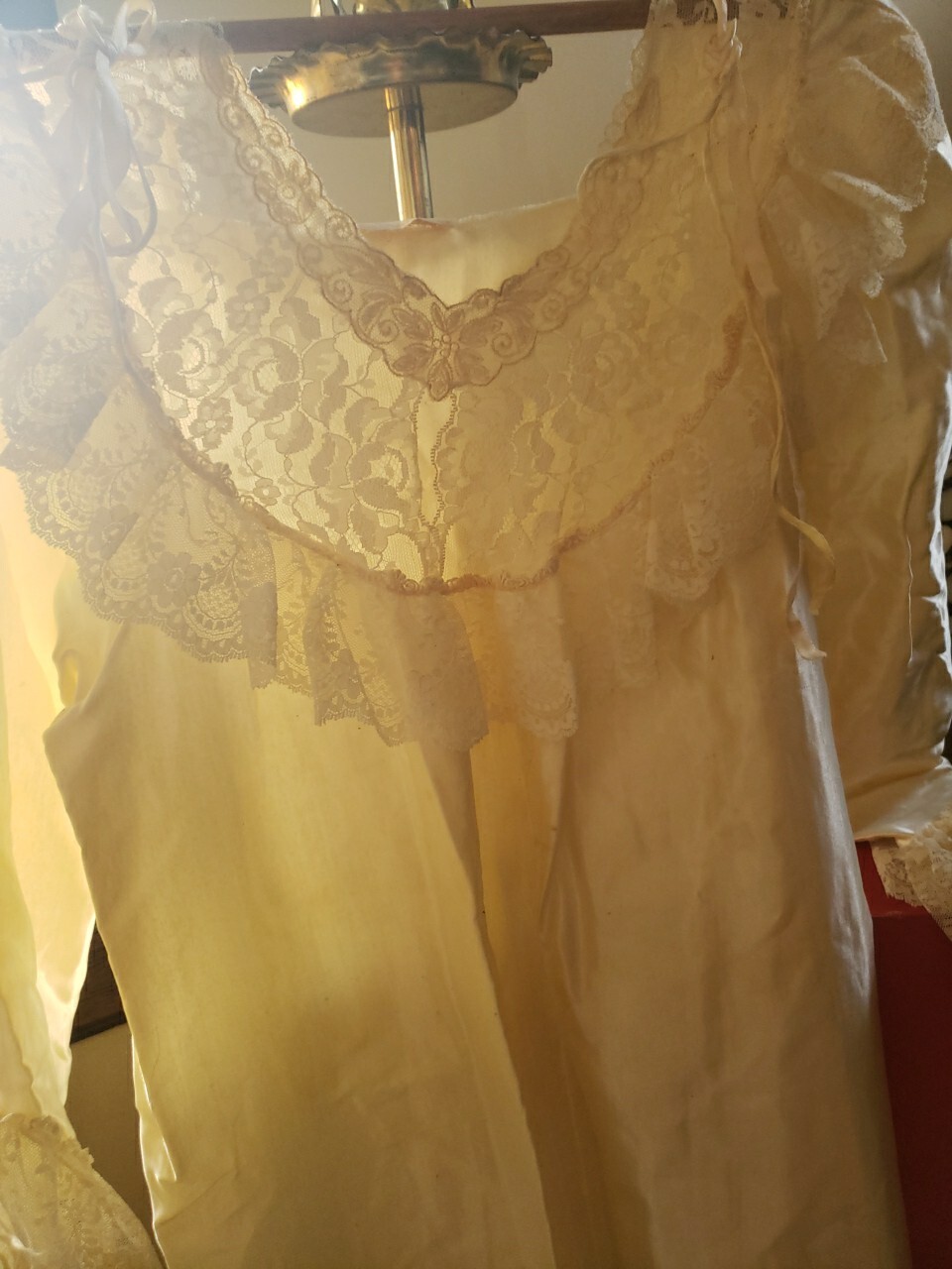 Vintage Womens Nightgown Set & John Wanamaker Box. New: Other. Fabulous Find.