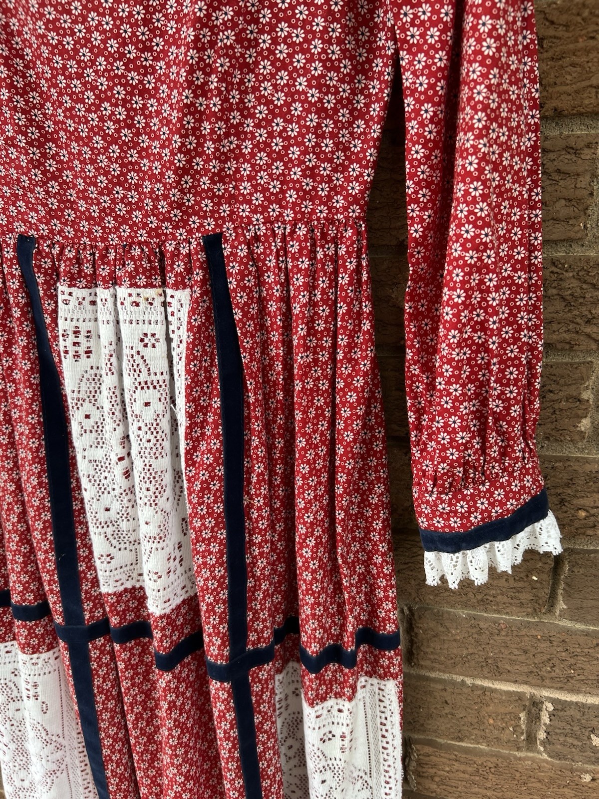 Vintage 70s prairie maxi floral lace Cottage Core Americana dress Union Made Sm
