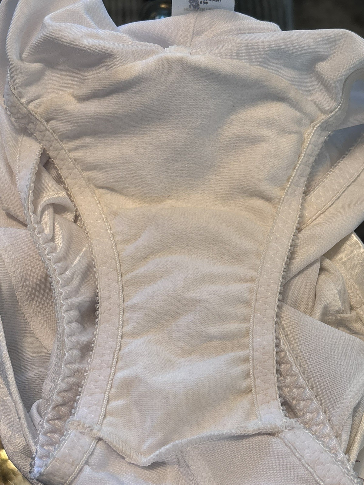 Vintage Vanity Fair White Nylon / Spandex Panties Floral Design Size Medium NOS