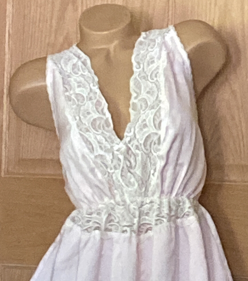 Vtg Teddy PINK Lace flutter Tap Bodysuit Playsuit CHANTILLY Lace One Piece #L9