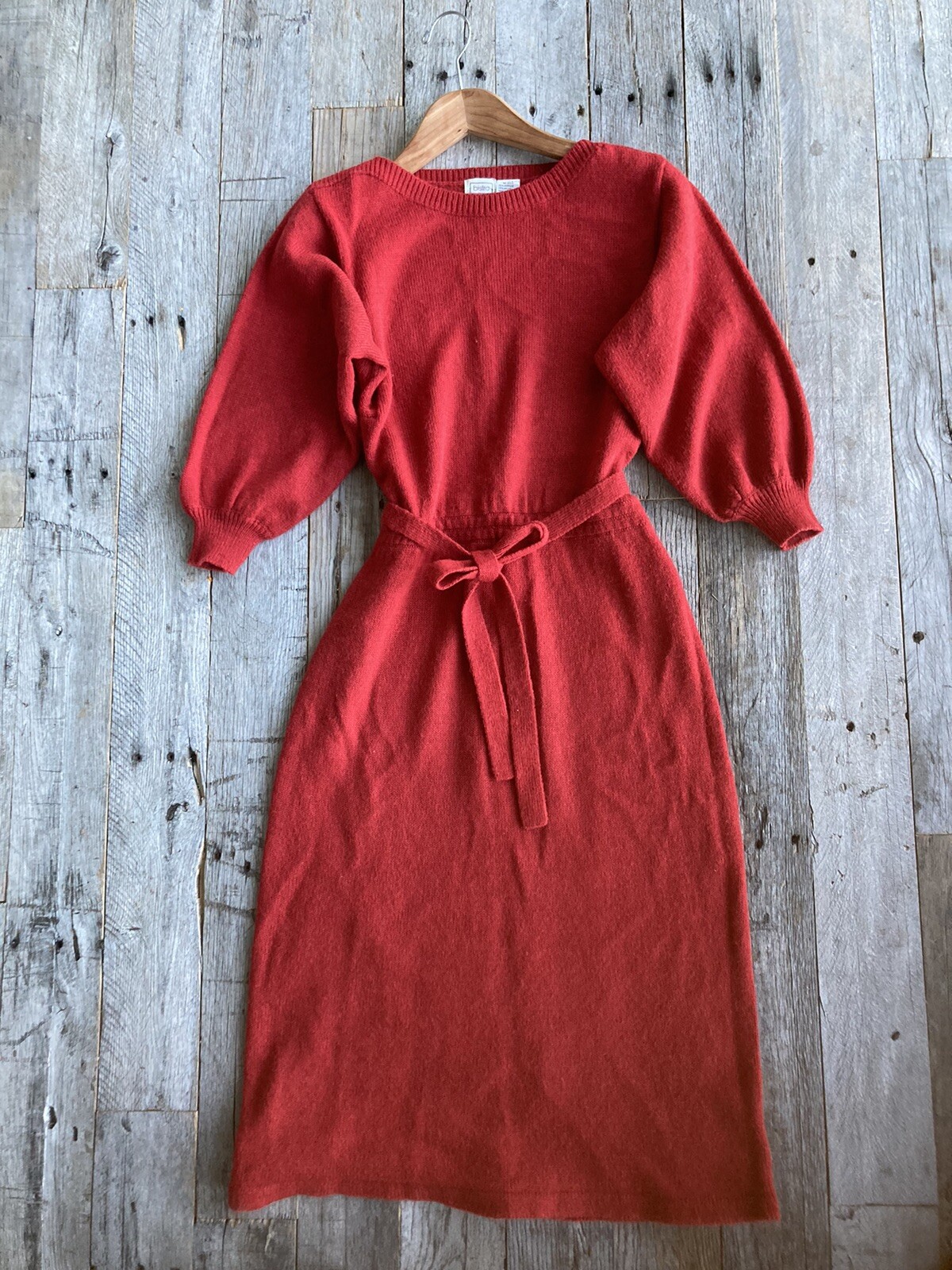Tomato Girl! Gorgeous Vintage Tomato Red Sweater Dress with Tie Waist