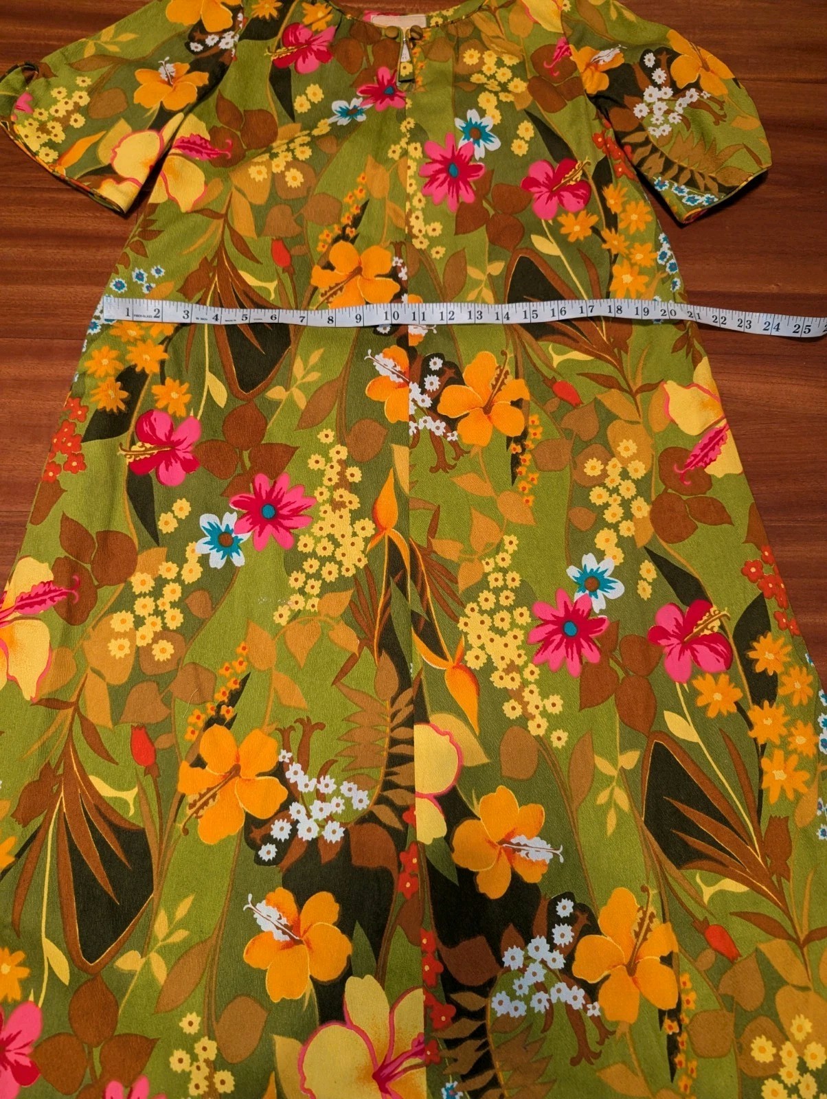 Vtg 60’s Reef Green Hawaiian flower Dress muu muu mod shift tropical Floral