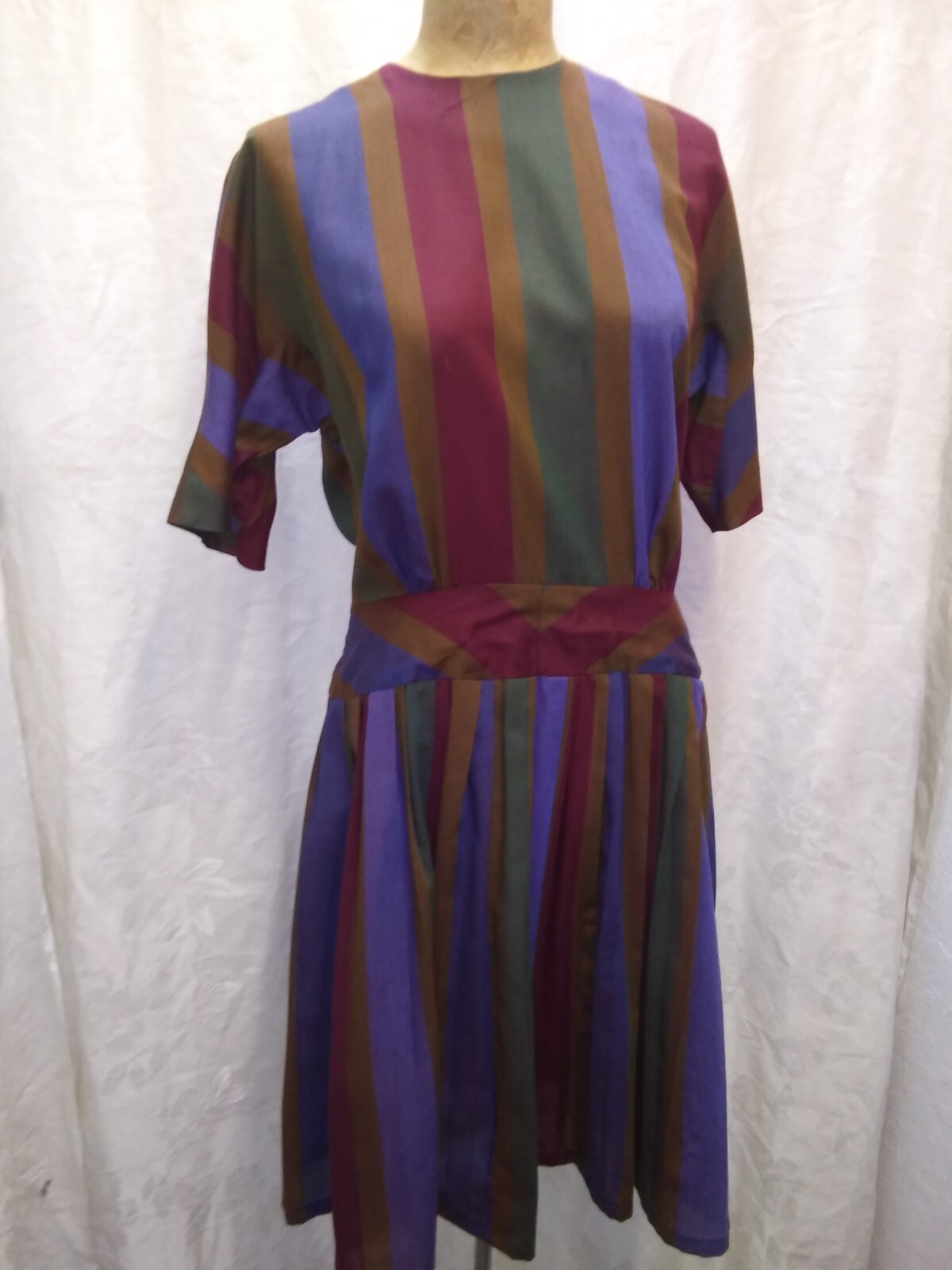 1950’s Brown Dark Red Blue Green Cotton Day Dress by Jeanne Model Size M