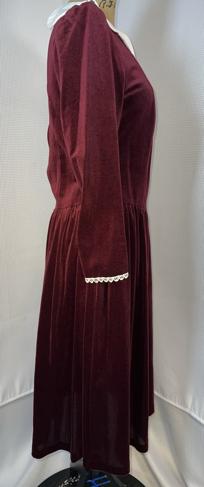 Vintage Ribbons and Lace Collection Black Velveteen Dress White Satin Collar v86
