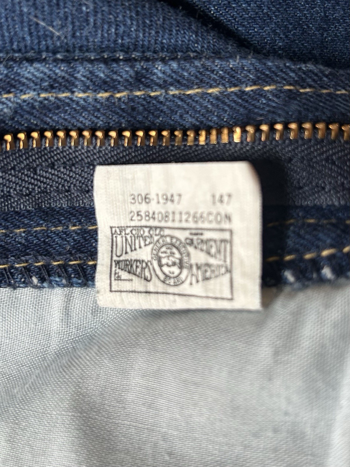 Vintage 1980’s Women’s Jeans Lee Riders Yoke TALL Union Made In USA 30×31 Sz 16