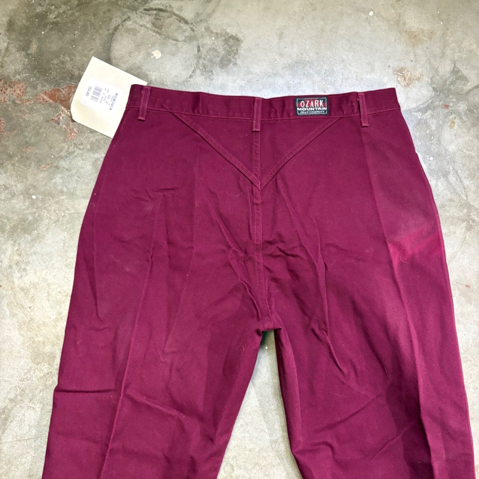 Vintage Ozark Mountain Red Western V-Yoke Jeans Womens 38×34 22 USA Burgundy