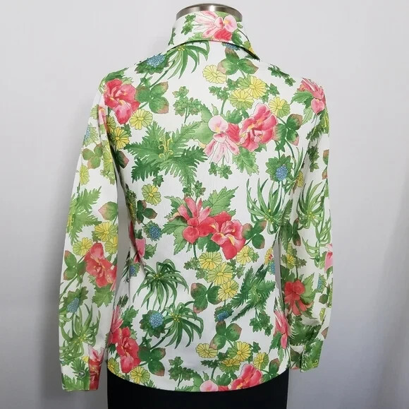NPC Fashions Vtg 70s Top XS Green Pink Floral Point Collar Long Sleeve Button