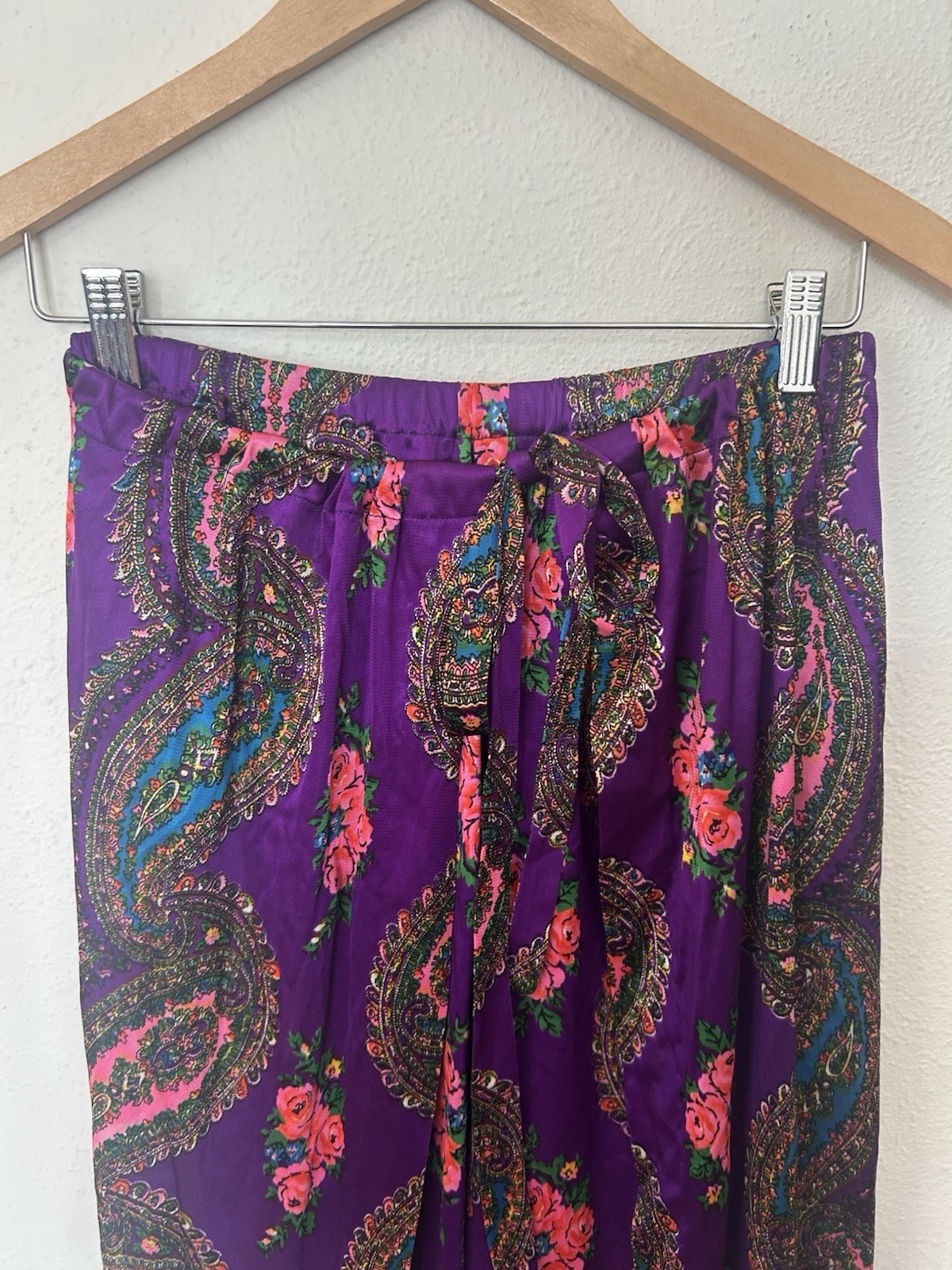 Vintage 1970s 70s Two Piece Set Halter Top Wide Leg Palazzo Pants Paisley Medium