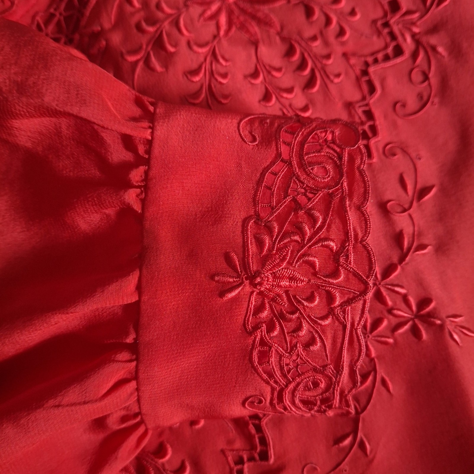 Vtg 60s Da Fu Gui Chinese 100% Silk Blouse Hand Embroidered Cut Work Red Sz 36