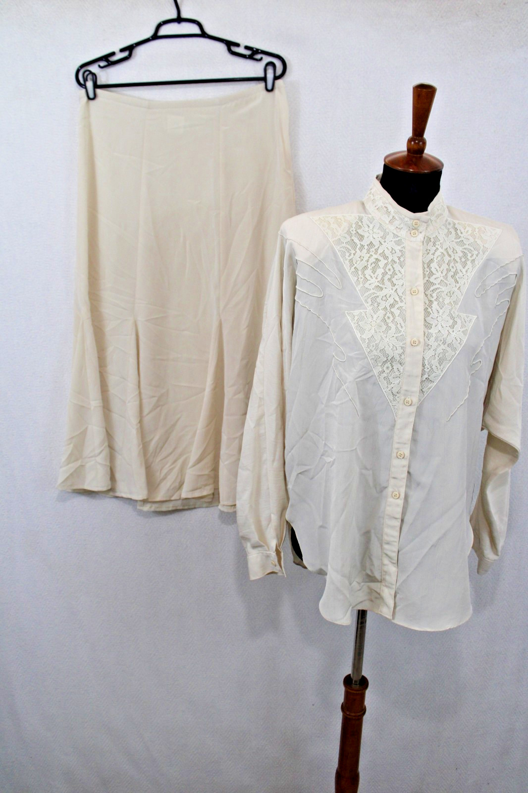 VTG Shirtstrings II M Ivory Polyester Blouse and Skirt Set Embroidered & Lace