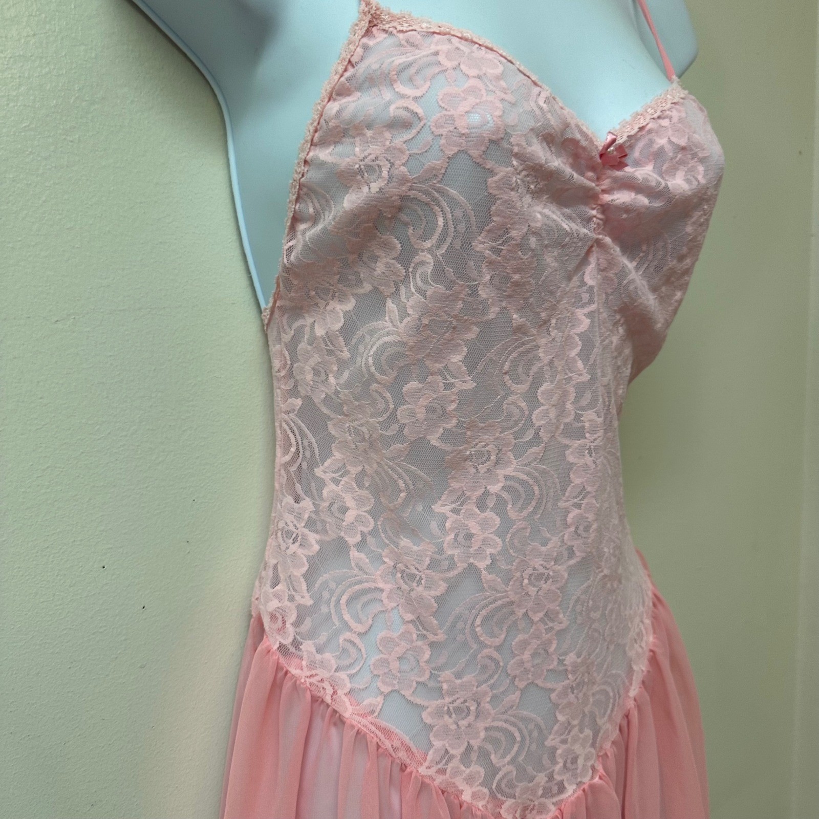 Vintage Fantasies by Morgan Taylor Pink Lace Nightgown Sheer Sleepwear Large USA