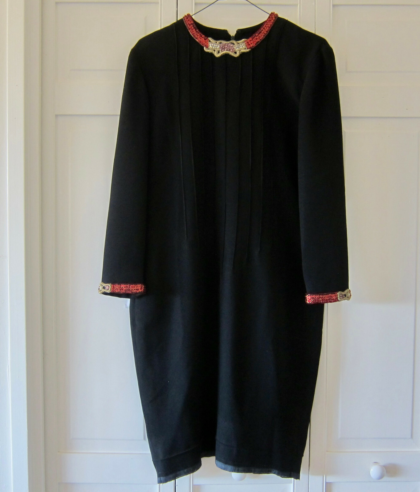 Vintage KATHRYN DIANOS evening sheath dress with ornate accent trim – hem undone