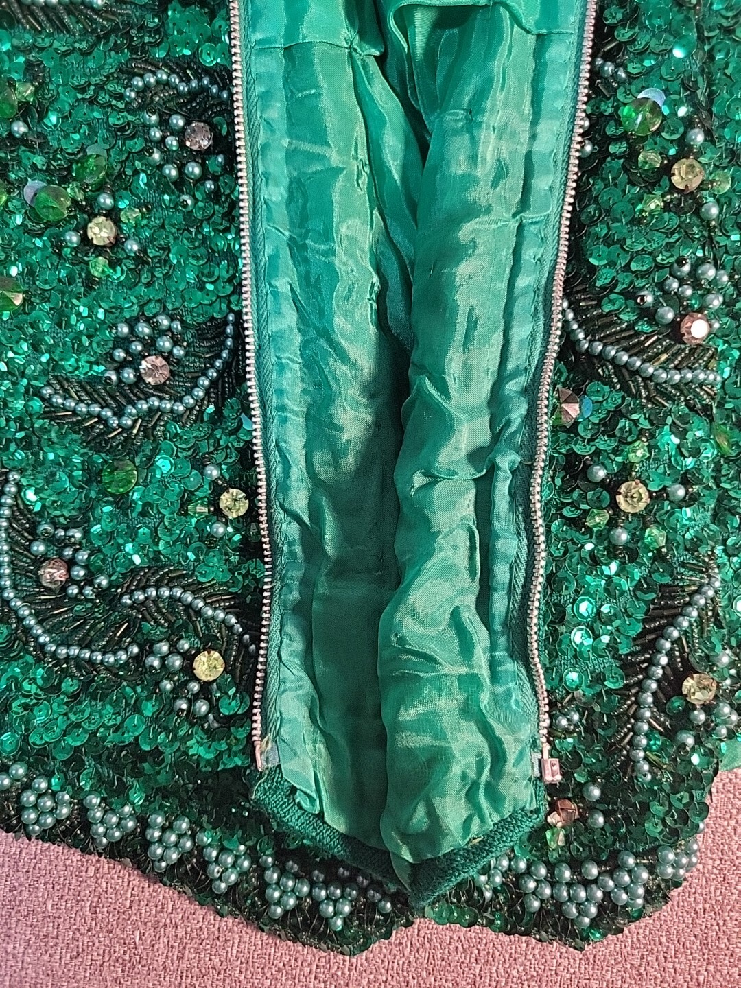 Vtg VALENTINA Ladies Wool Beaded & Sequined Butterfly Couture Vest M Green