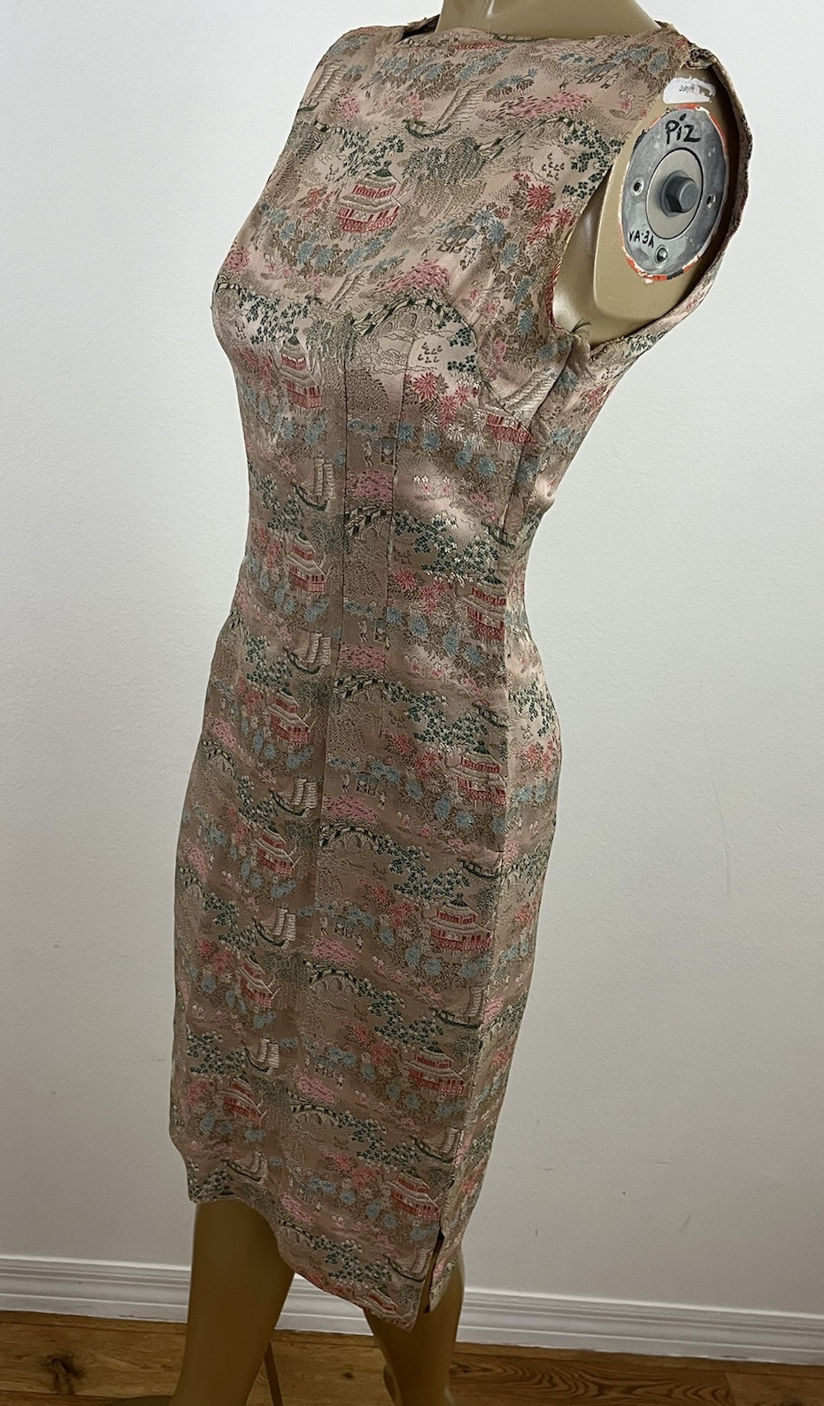 Vintage Modern Jr. Gale & Gale Asian Inspired Dress Brocade Pagoda Gold
