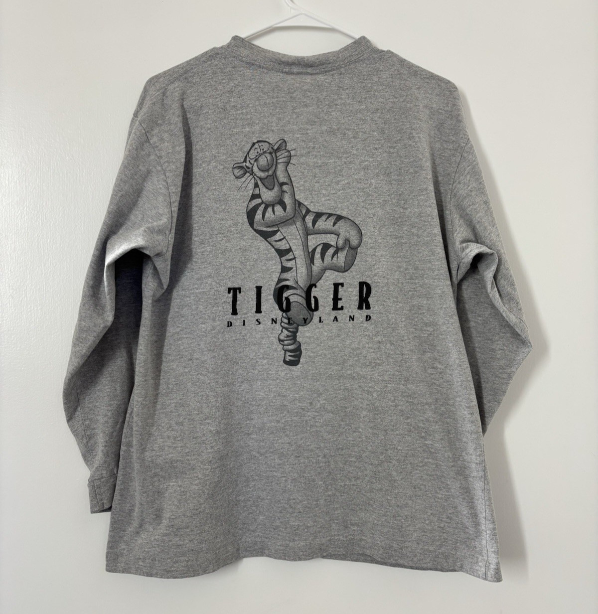 Vintage Gray Tigger Disneyland Long-Sleeve Cotton Tee Shirt Adult Size XL