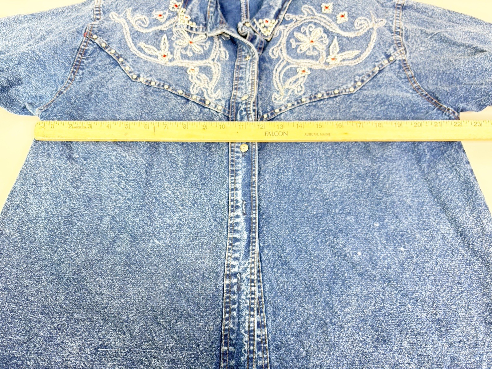 VTG Pretty Bleu Large Beaded Denim Button Shirt & Mom Jeans (26×26) Set GUC