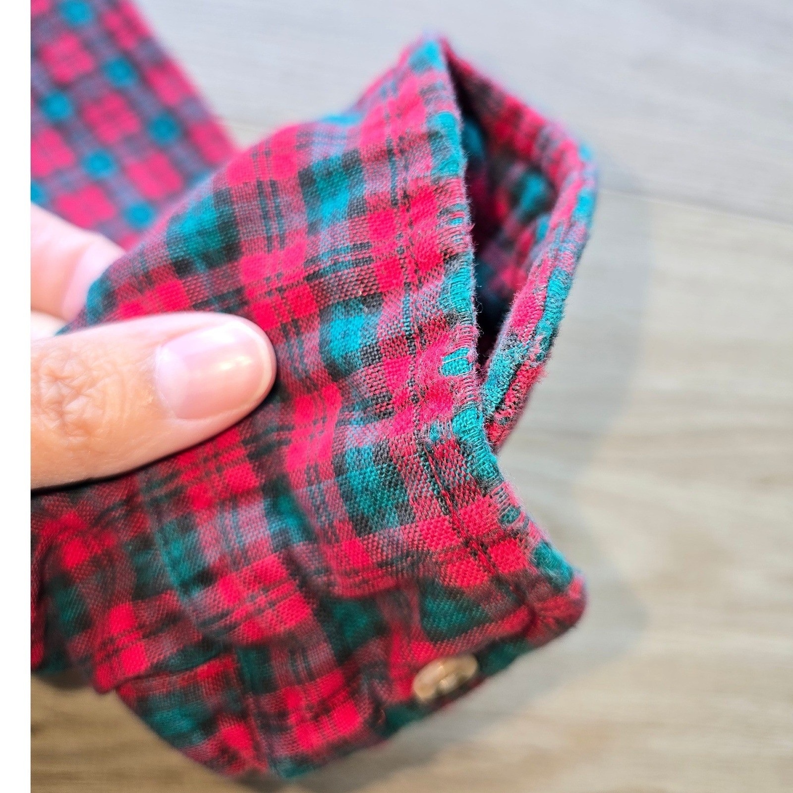 L.L.Bean Women Flannel Shirt Large Red Green Plaid USA Made Vintage outdoorsy
