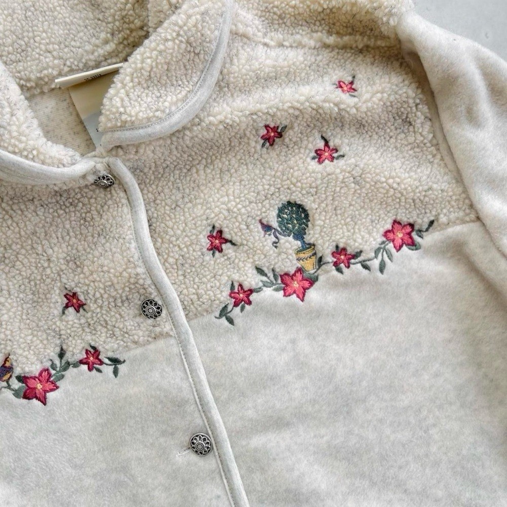 Vintage Northern Reflections Cream Gray Blend Fleece Embroidered Flowers Jacket